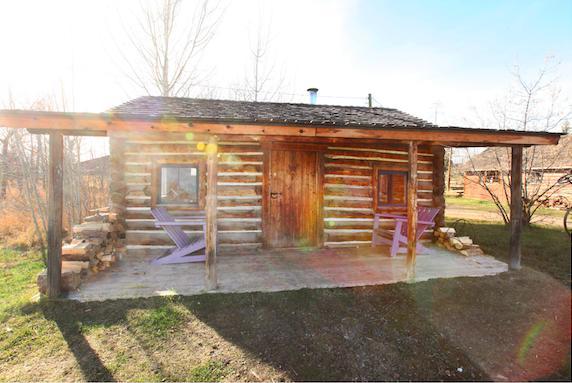 Flying U Ranch Hotel Seventy Mile House Esterno foto